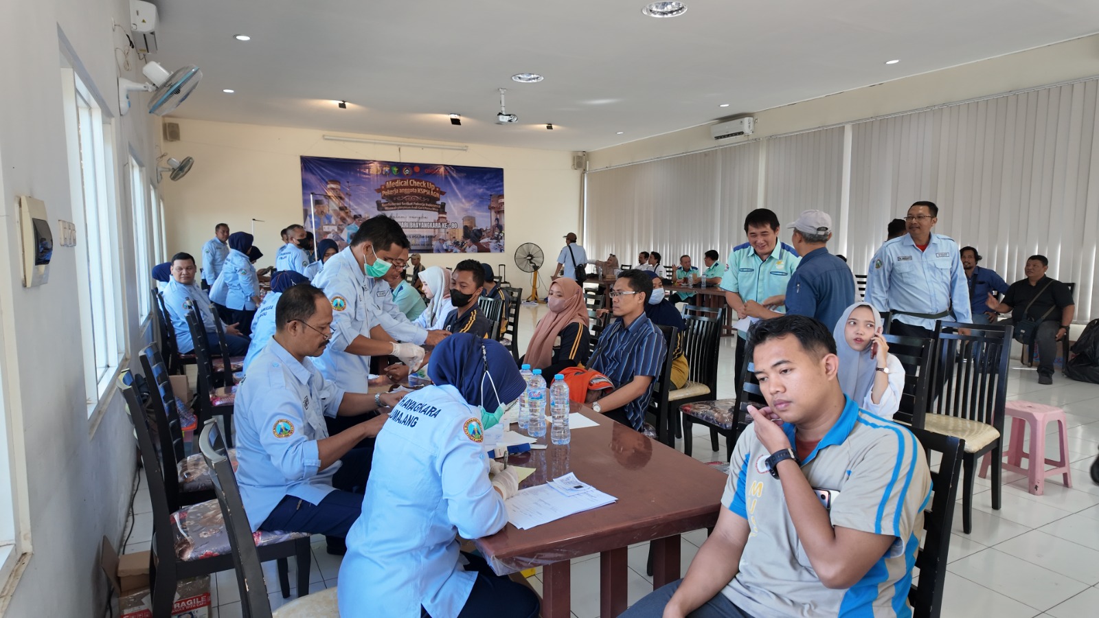 Peringati Hari Buruh dan Hari Bhayangkara ke-80, RS Bhayangkara Lumajang Gelar MCU bagi Pekerja PT Mustikatama