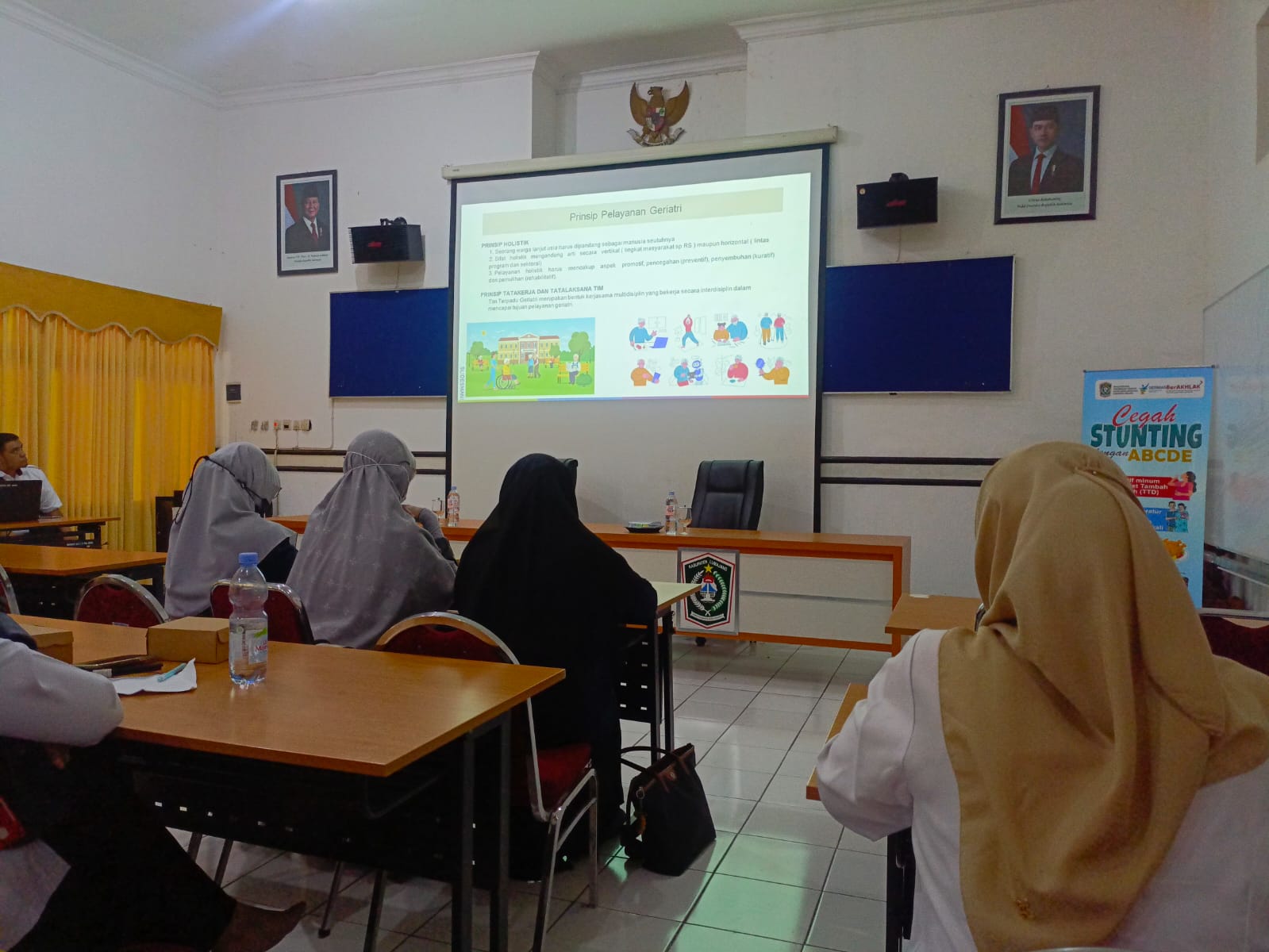 Perkuat Pelayanan Bagi Lansia, RS Bhayangkara Lumajang Ikuti Rapat Koordinasi Penguatan Rujukan Geriatri