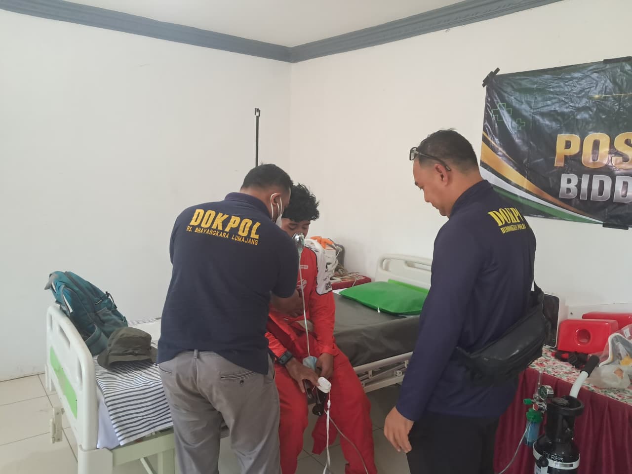 Dukung Kejurnas Bhayangkara Sprint Rally 2026, Tim Dokpol RS Bhayangkara Lumajang Gelar Layanan Mini ICU Statis