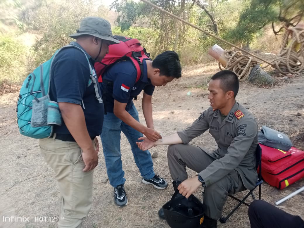 Kawal Fisik dan Kesehatan Pasis Akpol Angkatan 58, Tim Keslap RS Bhayangkara Lumajang Siaga Penuh di Pusdik Brimob